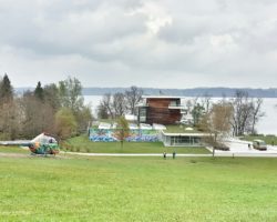 Traumhafter Blick auf das Museum und den Starnberger See